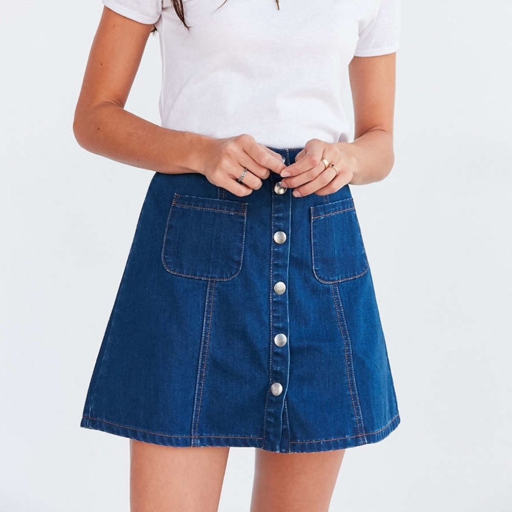 NWOT! Urban Outfitters BDG Snap Button Front Denim Mini Skirt L